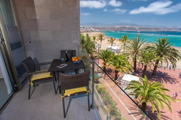 Foto van Appartement aan Las Canteras met Uitzicht - Vakantiehuis in Las Palmas de Gran Canaria - TerraceBalcony