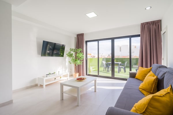 Foto van Appartement in Las Palmas met groot terras - Vakantiehuis in Las Palmas de Gran Canaria - LivingRoom