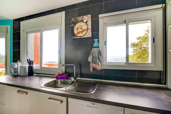 Foto van Vakantiehuis in Redondela met Zeezicht - Vakantiehuis in Chapela - Kitchen