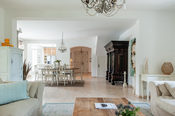 Foto van Strandgeluk in Gassin - Vakantiehuis in Saint Tropez - LivingRoom