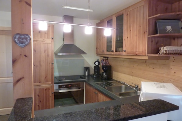 Foto van Gezellig chalet in Liézey met uitzicht - Vakantiehuis in Liezey - Kitchen