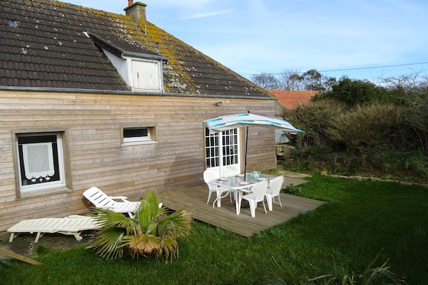 Foto van Vakantiehuis bij Normandische kust - Vakantiehuis in Cosqueville - GardenSummer