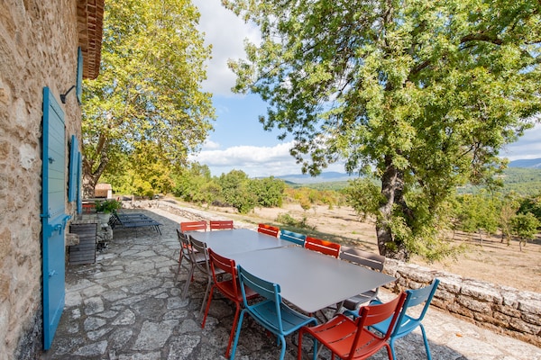 Foto van Villa in Saignon met Zwembad en Uitzicht - Vakantiehuis in Saignon - TerraceBalcony