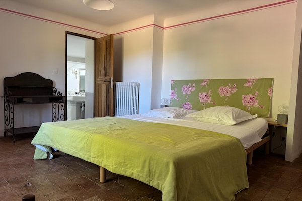 Foto van Villa in Saignon met Zwembad en Uitzicht - Vakantiehuis in Saignon - BedRoom