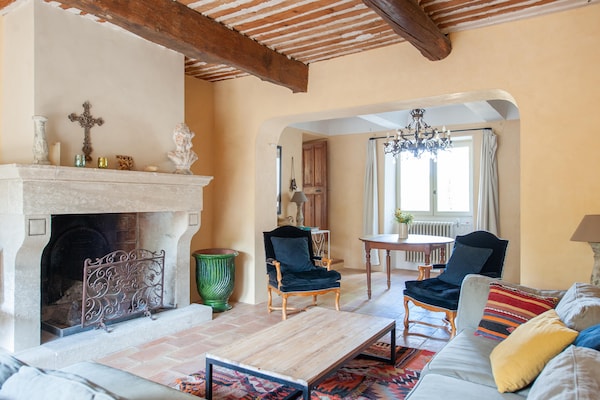 Foto van Villa in Saignon met Zwembad en Uitzicht - Vakantiehuis in Saignon - LivingRoom