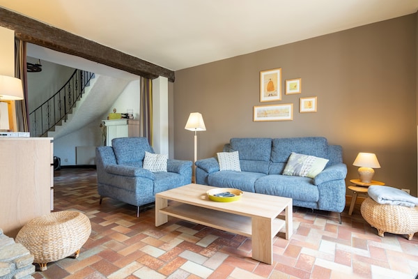 Foto van Prachtig landhuis met privézwembad - Vakantiehuis in Vieussan - LivingRoom