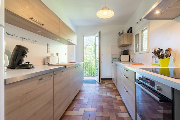 Foto van Prachtig landhuis met privézwembad - Vakantiehuis in Vieussan - Kitchen