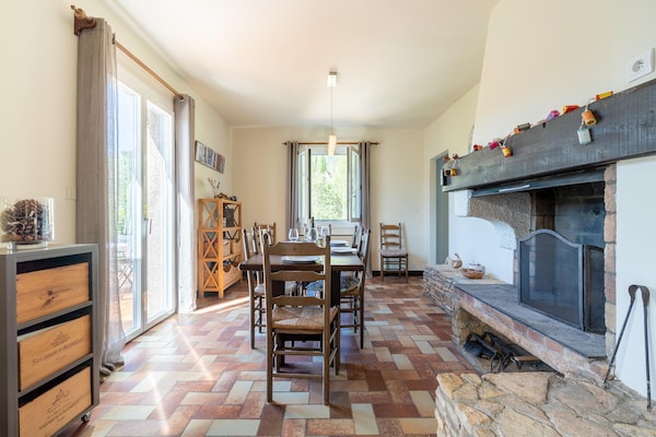 Foto van Prachtig landhuis met privézwembad - Vakantiehuis in Vieussan - DiningRoom