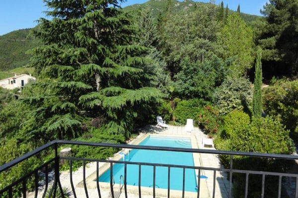 Foto van Prachtig landhuis met privézwembad - Vakantiehuis in Vieussan - PoolOfHouse