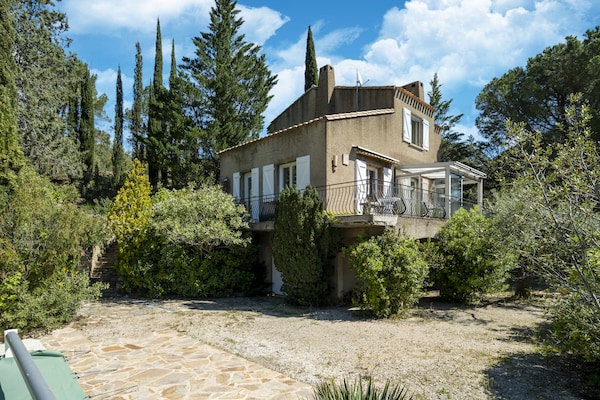 Foto van Prachtig landhuis met privézwembad - Vakantiehuis in Vieussan - ExteriorSummer
