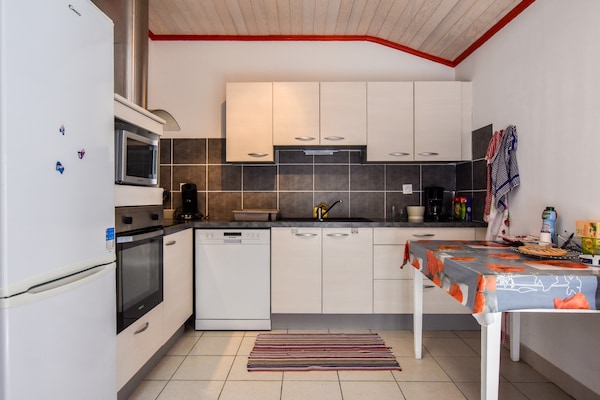 Foto van Ontsnapping aan het zwembad bij Arcachon - Vakantiehuis in La Teste-de-Buch - Kitchen