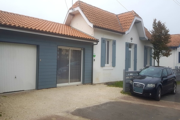 Foto van Ontsnapping aan het zwembad bij Arcachon - Vakantiehuis in La Teste-de-Buch - ExteriorSummer