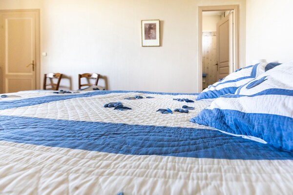 Foto van Elegante kasteelontsnapping - Vakantiehuis in Cezac - BedRoom