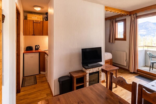Foto van Residentie Les Hauts De Preclaux - Vakantiehuis in LES ORRES - LivingRoom