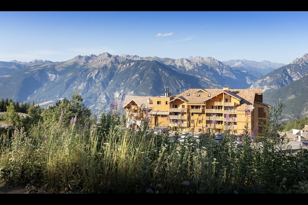 Foto van Appartement in Risoul met Ski-In/Ski-Out - Vakantiehuis in RISOUL - ExteriorSummer