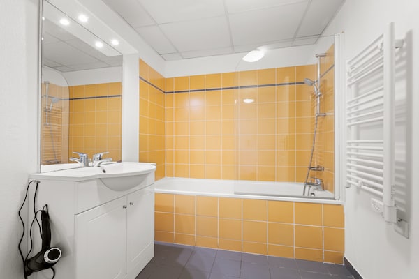 Foto van Appartement voor vier met toegang het zwembad - Vakantiehuis in Grasse - BathRoom