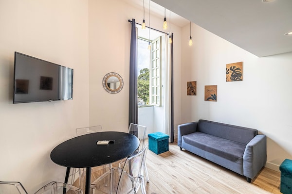 Foto van A/C Mezzanine Appartement 1BR/2P - Place Garibaldi - Untagged