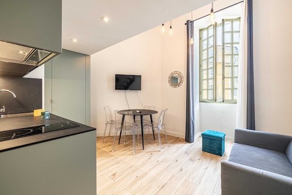 Foto van A/C Mezzanine Appartement 1BR/2P - Place Garibaldi - Untagged