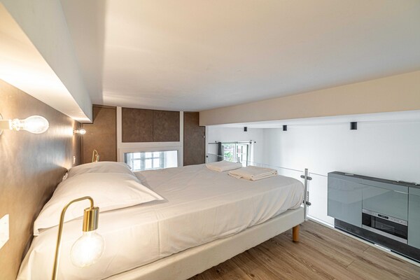 Foto van A/C Mezzanine Appartement 2BR/4P - Place Garibaldi - Untagged