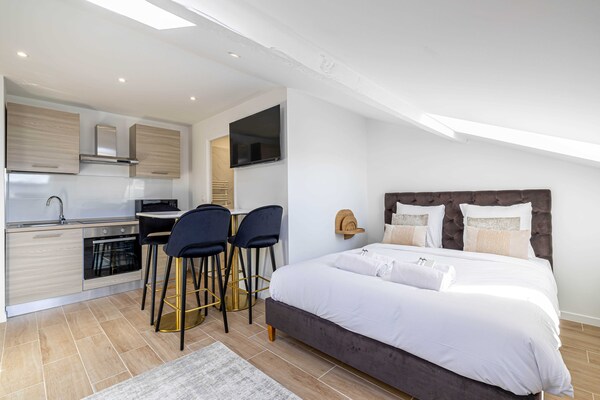 Foto van Grote gerenoveerde studio - Licht - 1BR/4p - Vakantiehuis in Cannes - 