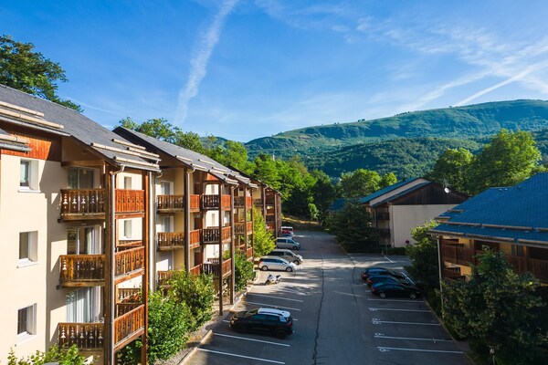 Foto van Appartement met 1 slaapkamer vlakbij de gondel - Vakantiehuis in Ax-les-Thermes - ExteriorSummer