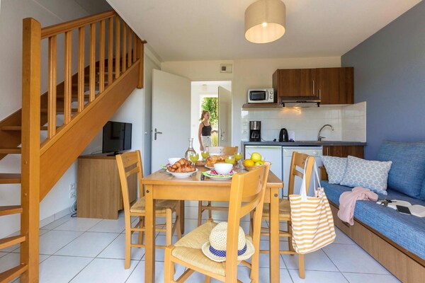 Foto van Huisdiervriendelijke maisonnette - Vakantiehuis in Crozon Morgat - LivingRoom