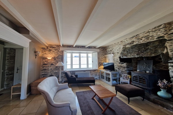 Foto van Huis in Locquirec bij zandstranden - Vakantiehuis in Locquirec - LivingRoom