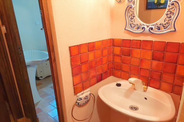 Foto van Granieten Huis in Bretagne met Zeezicht - Vakantiehuis in St. Pol-de-Léon - BathRoom