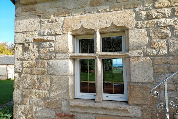 Foto van Granieten Huis in Bretagne met Zeezicht - Vakantiehuis in St. Pol-de-Léon - Ambiance