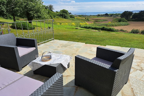 Foto van Granieten Huis in Bretagne met Zeezicht - Vakantiehuis in St. Pol-de-Léon - TerraceBalcony
