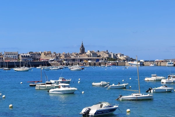 Foto van Granieten Huis in Bretagne met Zeezicht - Vakantiehuis in St. Pol-de-Léon - AreaSummer20KM