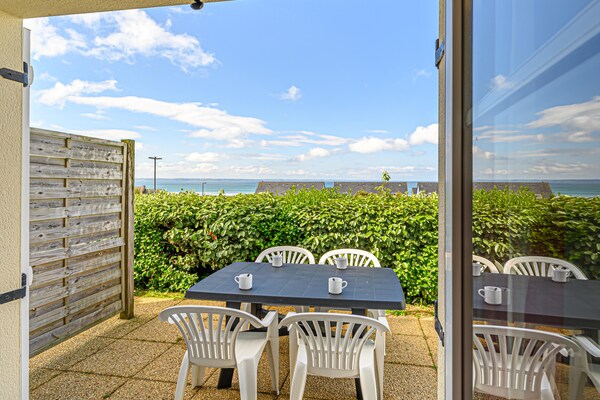Foto van Bretonse Flat nabij Pentrez Beach - Vakantiehuis in St Nic - TerraceBalcony