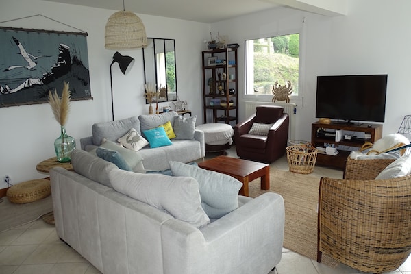 Foto van Vakantiehuis in Terenez met Zeezicht - Vakantiehuis in Plougasnou - LivingRoom