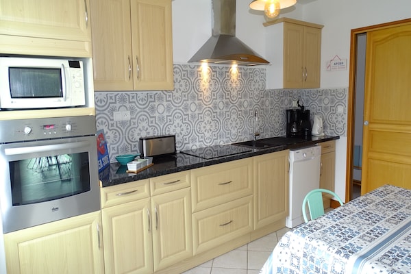 Foto van Vakantiehuis in Terenez met Zeezicht - Vakantiehuis in Plougasnou - Kitchen