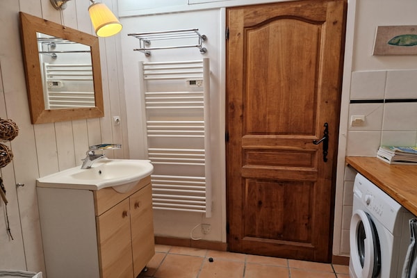 Foto van Prachtig landgoed bij GR34-wandelpad - Vakantiehuis in Plougasnou - BathRoom