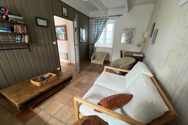 Foto van Prachtig landgoed bij GR34-wandelpad - Vakantiehuis in Plougasnou - LivingRoom