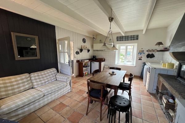 Foto van Prachtig landgoed bij GR34-wandelpad - Vakantiehuis in Plougasnou - LivingRoom