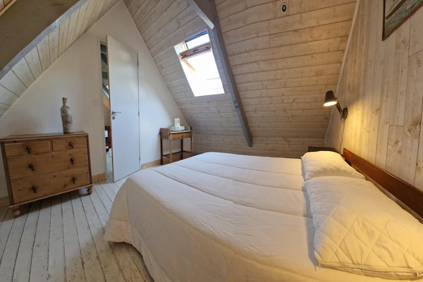Foto van Prachtig landgoed bij GR34-wandelpad - Vakantiehuis in Plougasnou - BedRoom