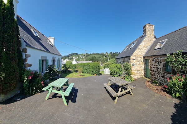 Foto van Prachtig landgoed bij GR34-wandelpad - Vakantiehuis in Plougasnou - ExteriorSummer