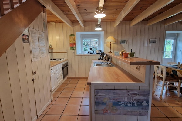 Foto van Prachtig landgoed bij GR34-wandelpad - Vakantiehuis in Plougasnou - Kitchen