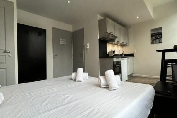 Foto van Bel Appartement Clim Et Pierre Bordelaise - Vakantiehuis in Bordeaux - Kitchen