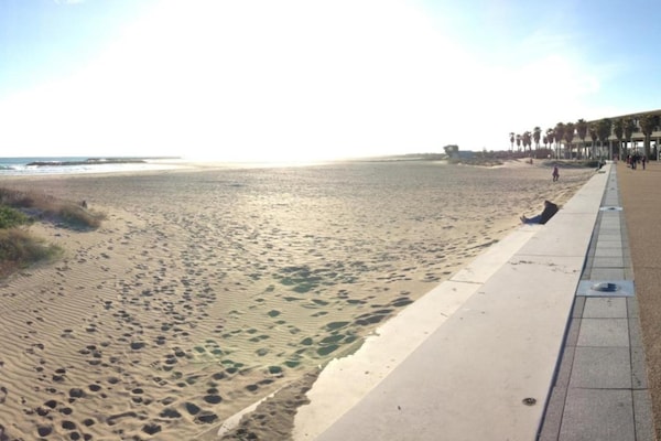 Foto van Ontspannen wonen aan het strand in Sète - Vakantiehuis in SETE - AreaSummer1KM