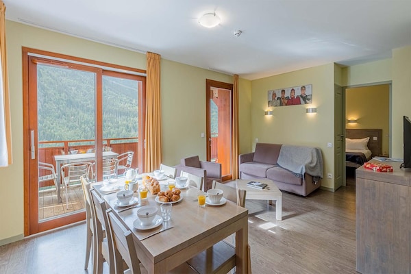 Foto van Alpenuitje met balkon - Vakantiehuis in VAUJANY - DiningRoom