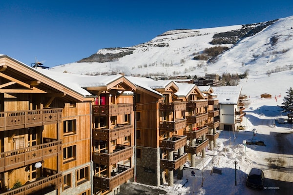 Foto van Appartement in Les Deux Alpes bij skiliften - Vakantiehuis in Les Deux Alpes - ExteriorWinter