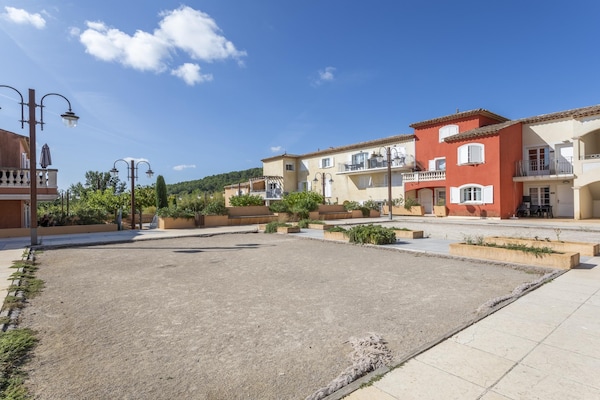 Foto van Appartement met 2 slaapkamers vlakbij het meer van Saint-Cassien - AreaSummer1KM