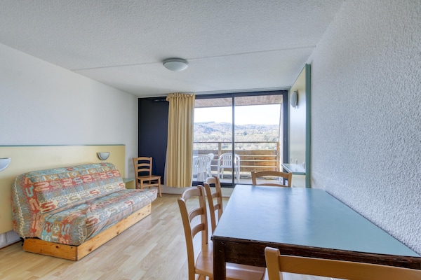 Foto van Appartement met uitzicht op het meer in Miremont voor 5 personen - LivingRoom