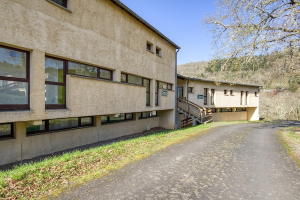 Foto van Appartement met uitzicht op het meer in Miremont voor 5 personen - ExteriorSummer