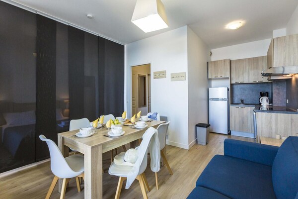 Foto van Chic appartement aan het park - Vakantiehuis in Batz sur Mer - DiningRoom