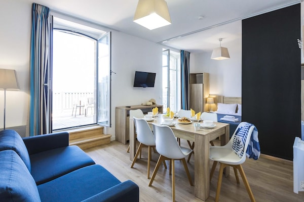 Foto van Chic appartement aan het park - Vakantiehuis in Batz sur Mer - DiningRoom