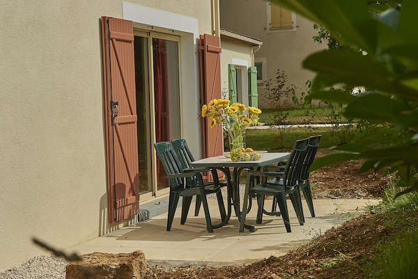 Foto van Bungalow in Lanzac bij Dordogne - Vakantiehuis in Lanzac - TerraceBalcony